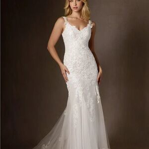Azazie Poppy - Diamond White Mermaid Sequins Tulle Wedding Dress